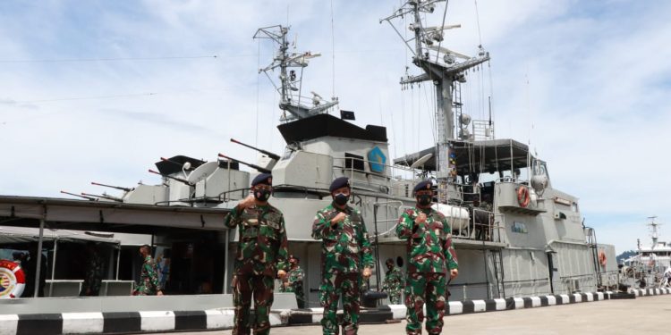 Danlantamal II Sidak Prokes Covid-19 KRI Kelabang 826