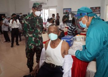 Lantamal II Gelar Serbuan Vaksinasi di Pelabuhan Teluk Bayur