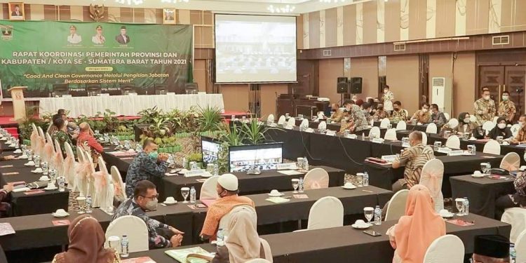 Bupati Solsel Ikuti Rakor Dengan Pemprov