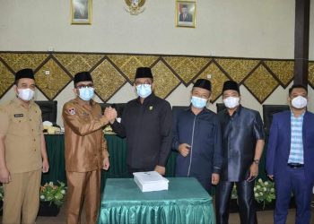 DPRD Kota Padang Paripurna Penyampaian RKUA-PPAS APBD Tahun Anggaran 2022