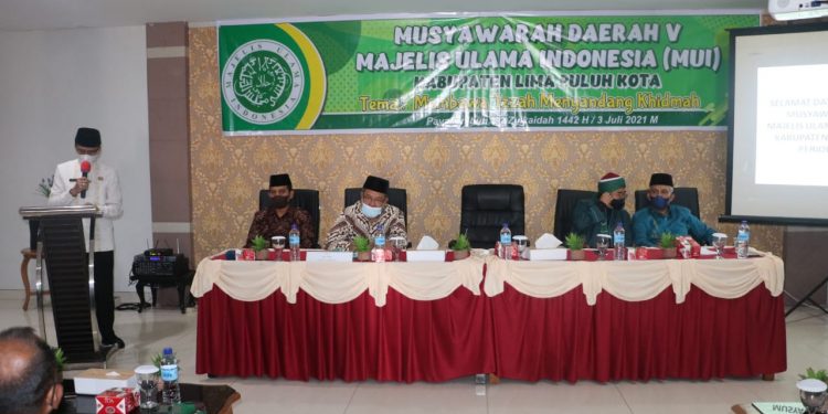 Bupati Safaruddin dan Buya Gusrizal Gazahar: Sumbar Reverensi MUI Pusat