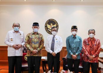Bupati dan Wakil Bupati Temui Menk Polhukam