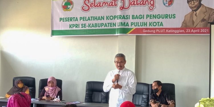 Pelatihan Koperasi Pengurus KPRI Se- Kabupaten Lima Puluh Kota Sukses