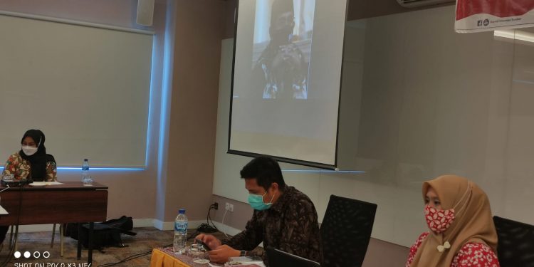 Surya Efitrimen: Hak Publik itu Mengawasi Badan Publik Dijamin UU KIP