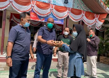 Ketua DPRD Sumbar Supardi Jawab Issu Dengan Santuni Masyarakat
