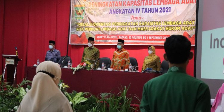 Peningkatan Kapasitas Lembaga Adat Penting