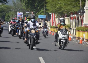 Wali Kota Padang Hendri Septa Touring Pantau Penyembelihan Qurban