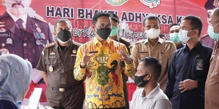 Pemkab Solsel Jemput Bola Percepat Vaksinasi
