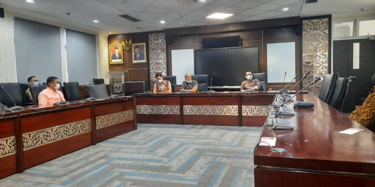 HM Nurnas Buka Ujian Tulis Calon Komisioner KPID Sumbar