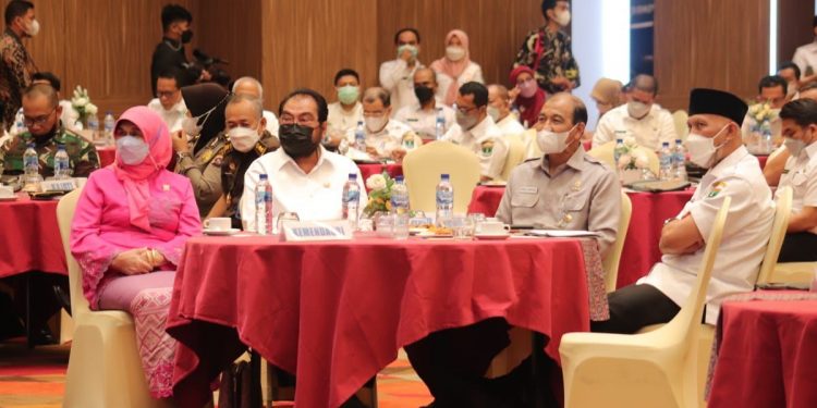 Rakor Pemprov Sumbar dan Bupati/Wali Kota Bahas Soal SPM