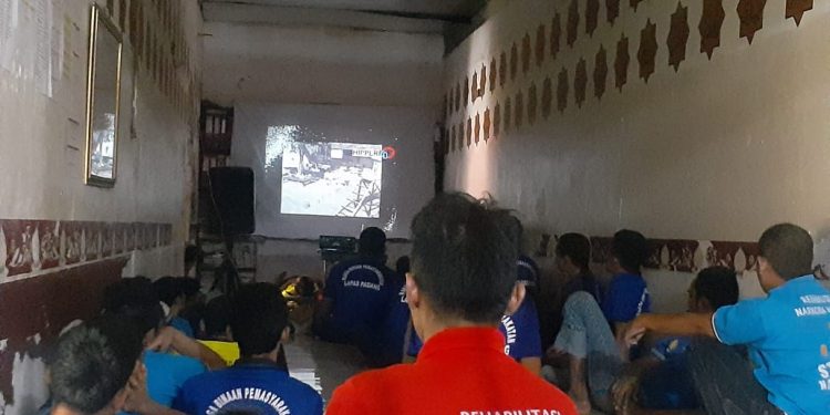 WBP Lapas Padang Nobar Film G30S PKI