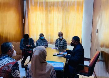 Soal Sengketa Informasi CSR BUMN, Mediator Adrian: LHI- PT Telkom Bersalaman