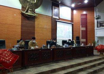 Pandangan Umum Fraksi DPRD Sumbar Terhadap Ranperda APBD 2022, Fraksi Demokrat Minta Penjelasan Pengembalian Kerugian Daerah Kasus SPJ Tanah Fiktif