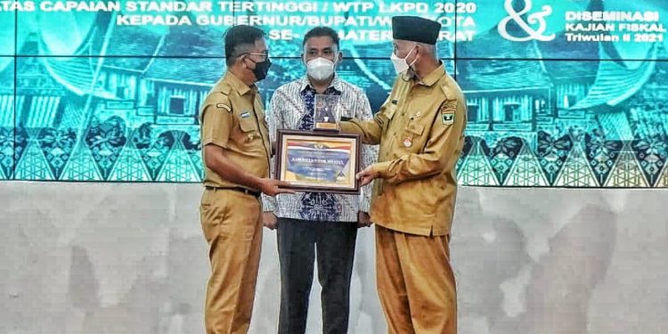 Pemkab Solok Selatan Raih Penghargaan Kementrian Keuangan RI