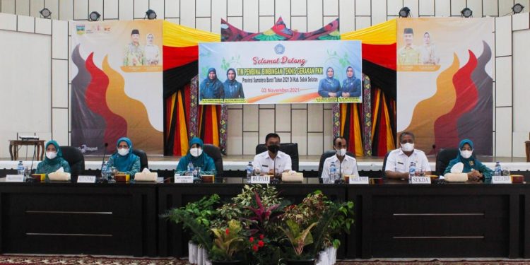 10 Program Pokok PKK dan Gerakan Lawan COVID-19