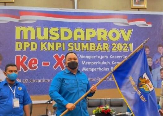 Nanda Satria Terpilih Aklamasi Gantikan Fadly Amran sebagai Ketua KNPI Sumbar