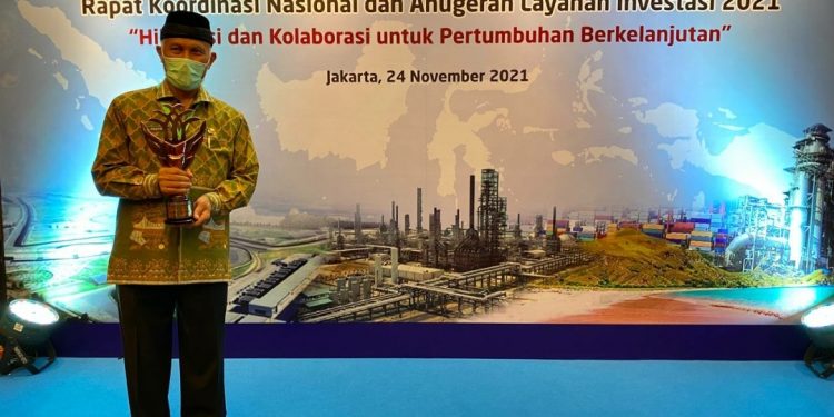 Pemprov Sumbar Raih Anugerah Layanan Investasi 2021