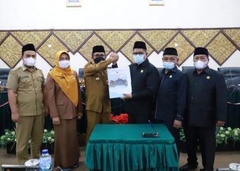 DPRD Padang Bersama Pemko Setujui Ranperda Perubahan RPJMD 2019-2024