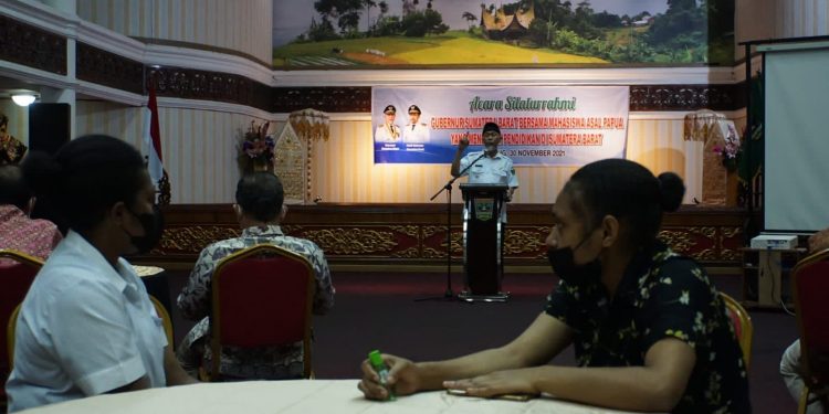 Tokoh Papua : Masyarakat Sumbar Ramah dan Peduli Sesama