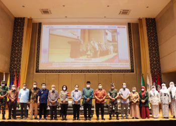 Gubernur Buka Gebyar Vaksinasi 1000 Ibu Hamil dan Menyusui di Auditorium UNP