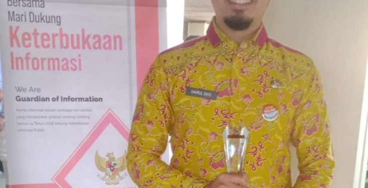 Lagi, Sekretariat DPRD Sumbar Raih Predikat Informatif Dalam Pelayanan Publik