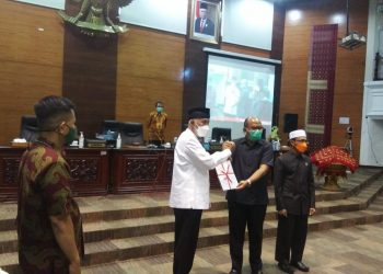 Paripurna Penyampaian Nota Pengantar Ranperda Prakarsa DPRD Sumbar