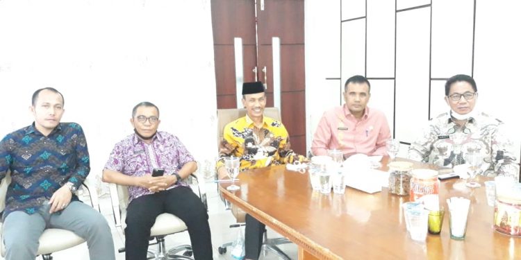 Wabup Solok Selatan dan Forkopimda Ikuti Vidcon Arahan Presiden