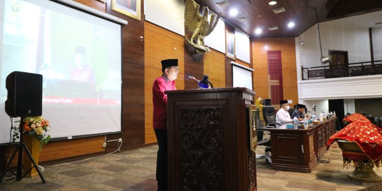 DPRD Provinsi Sumbar Rapat Paripurna Penyampaian Jawaban DPRD dan Jawaban Gubernur Terhadap 3 Ranperda