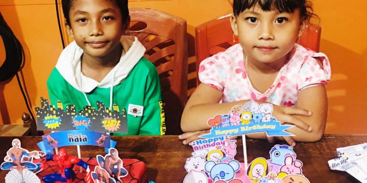 Roy Madea Oka Rayakan Ultah Dua Buah Hatinya