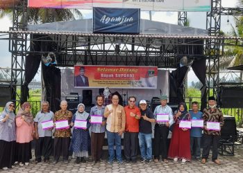 Selain Salurkan Bantuan Sapi dan Itik, Supardi Dorong Keltan Terapkan Corporate Desa