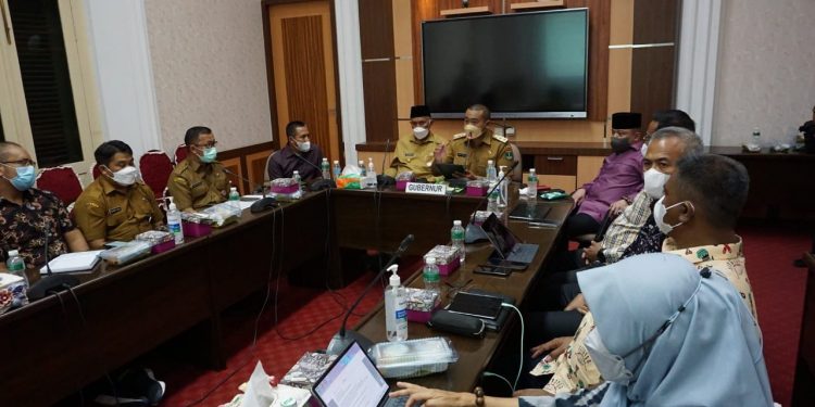 Penyelesaian Pengelolaan Lahan Hutan Tanpa Hak di Air Bangis