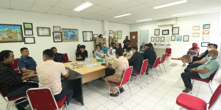 FWP Sumbar Kunjungi Tribun Pekan Baru