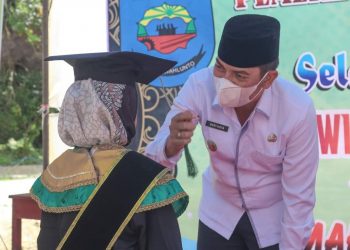 Wali Kota Sawahlunto Deri Asta Wisuda Santri dan Resmikan Rumah Tahfidz Darul Huffadz