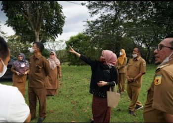 Awal Tahun 2022, Bupati Eka Putra Kunjungi OPD Beri Motivasi