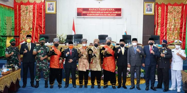 Tuntaskan Pekerjaan Rumah Pemkab Solok Selatan