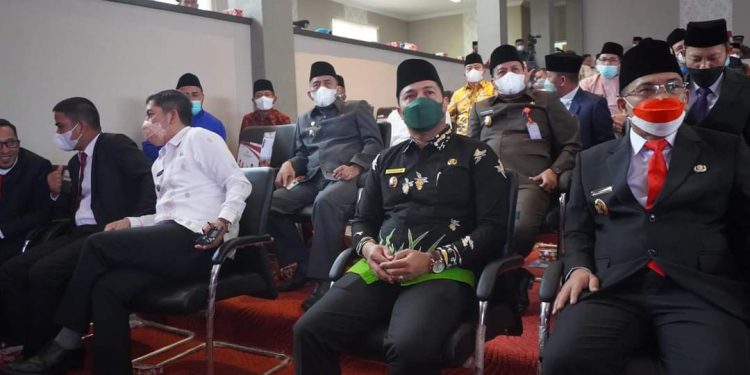 Wabup Sijunjung Ikuti Paripurna HUT Kabupaten Dharmasraya Ke- 18