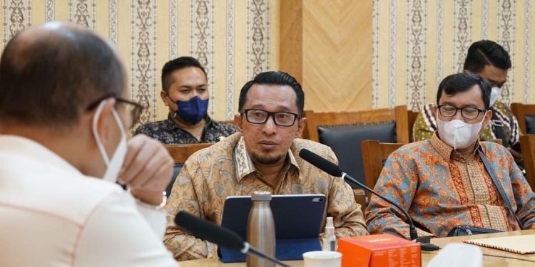 Luruskan Sejarah Perjuang PDRI, Bupati Eka Putra Audiensi dengan Kemenko Polhukam RI