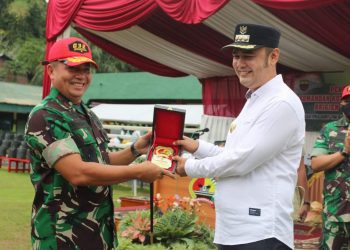 Bupati Sijunjung Benny Dwifa Yuswir Sambut Kedatangan Danrem 032/Wirabraja