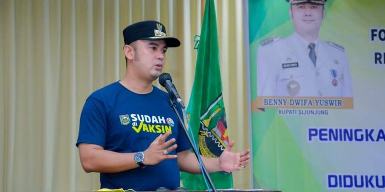 Buka Forum Konsultasi Publik RPKD, Bupati Benny: Stadion Muhammad Yamin Akan Dipindahkan