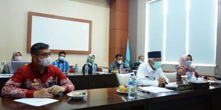 Wabup Dharmasraya Hadiri Launching Inpres Nomor 1 Tahun 2022 Secara Virtual