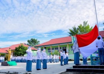 Bupati Benny Dwifa Yuswir: Kesuksesan Berkat Perhatian Orang tua dan Guru