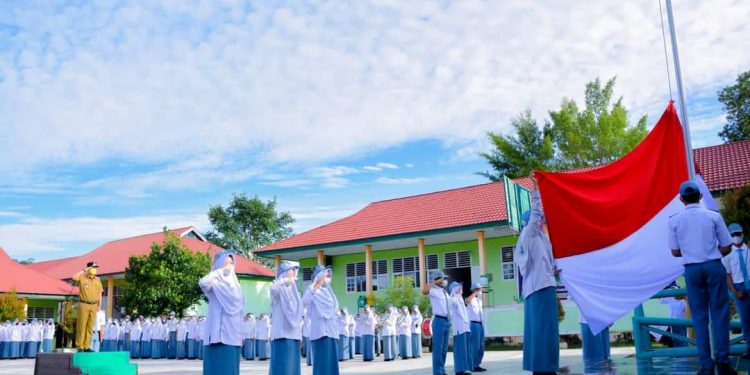 Bupati Benny Dwifa Yuswir: Kesuksesan Berkat Perhatian Orang tua dan Guru