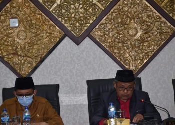 Paripurna DPRD Tentang Jawaban Wali Kota Padang Terhadap Ranperda Inisiatif DPRD Kota Padang