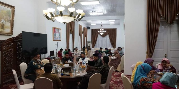 Temu Pengurus Muhammadiyah Tanah Datar, Bupati Harapkan Dukungan Pelaksanaan Program Pemerintah Daerah