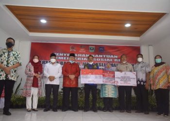 Kemensos Salurkan ATENSI Kepada 50 Penerima di Sawahlunto