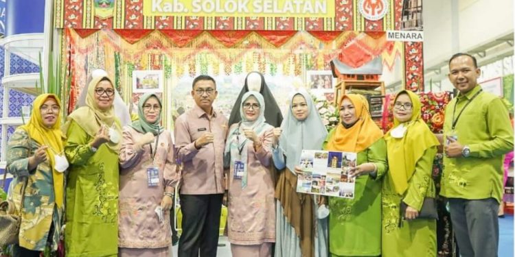 Pemkab Solok Selatan Ikuti Inacraft Tahun 2022