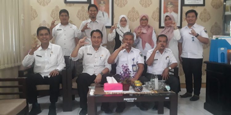 Rombongan Diskominfo Kabupaten Solok Disambut Hangat Kadis Kominfo Pessel Junaidi