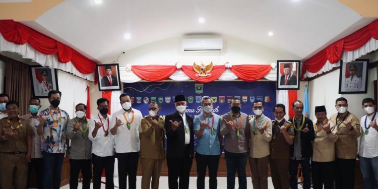 Bupati Safaruddin Bersama Ketua DPRD Hadiri Rakor Sumbar di Mentawai