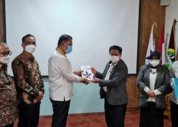 Bupati Solok Epyardi Asda Tingkatkan Literasi Dengan Bangun Gedung Perpustakaan