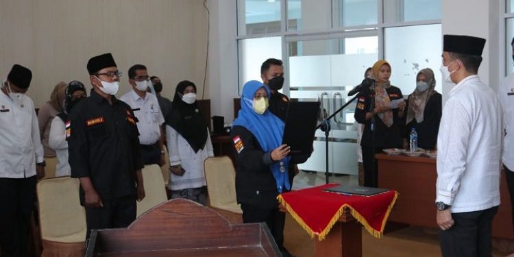 Sekda Medison Lantik 3 Pejabat Administrator di Lingkungan Pemkab Solok